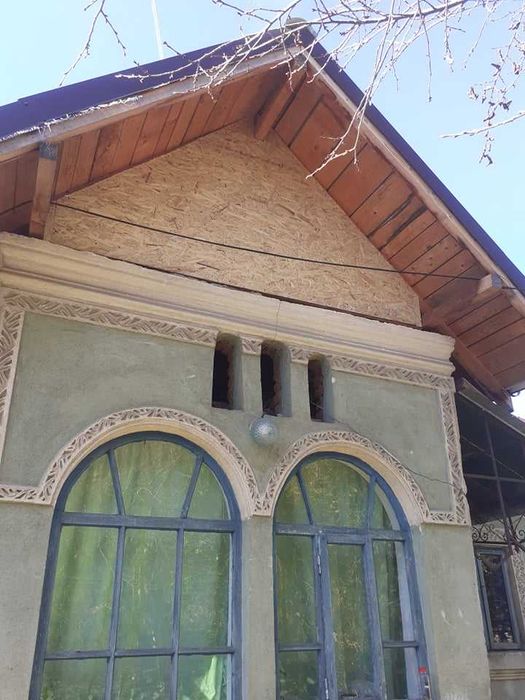 Casă 5 camere mobilată- utilată+3500 mp teren, sau schimb  Câmpulung