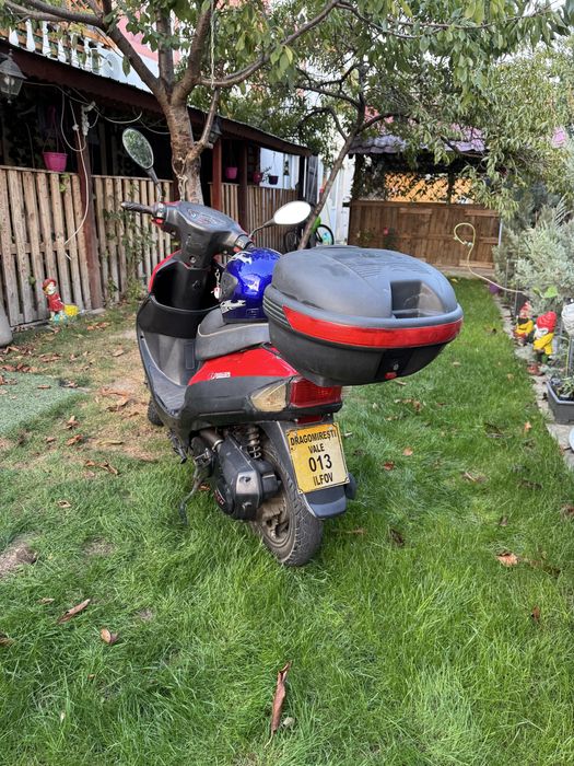 Vand scuter 49cc