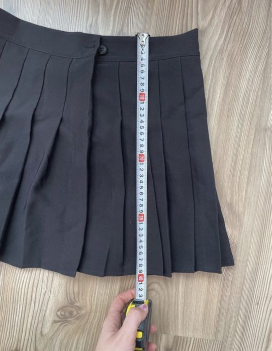 fusta plisata neagra