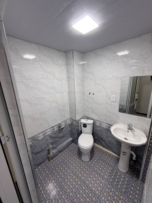 Ipotekaga 2 xona bezgluxoy Yangi domda kvartira sotiladi