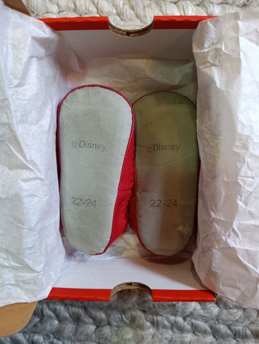 Децки боси чорапи/обувки Superfit N22-24