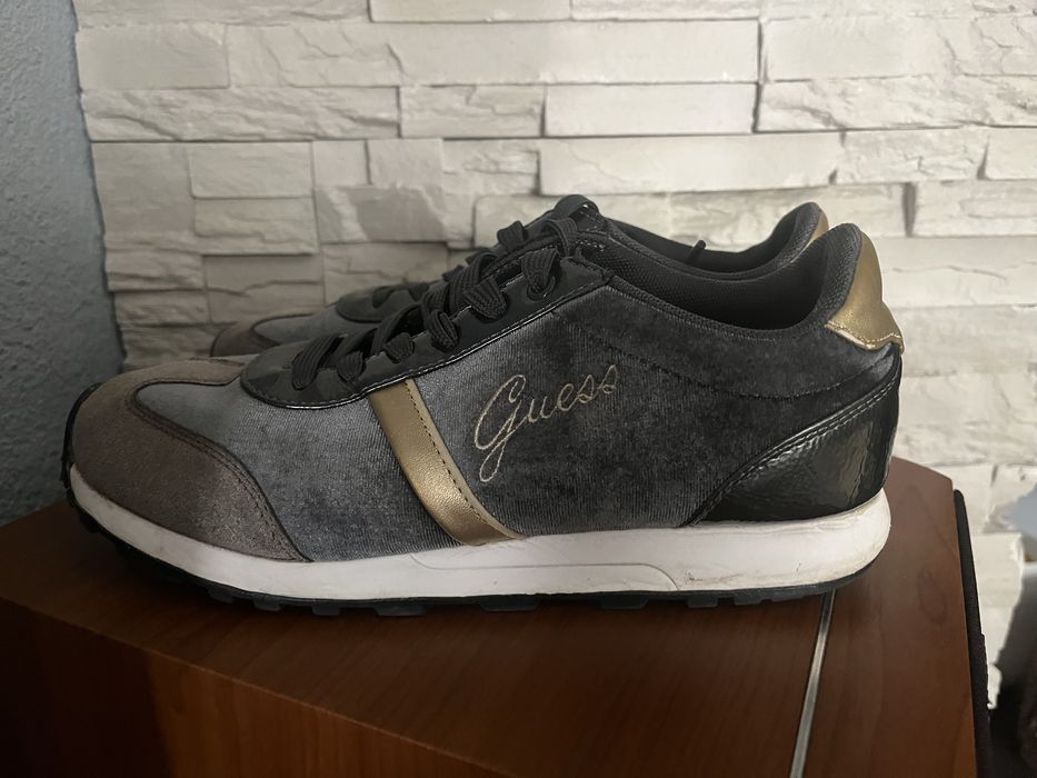 Дамски обувки Guess