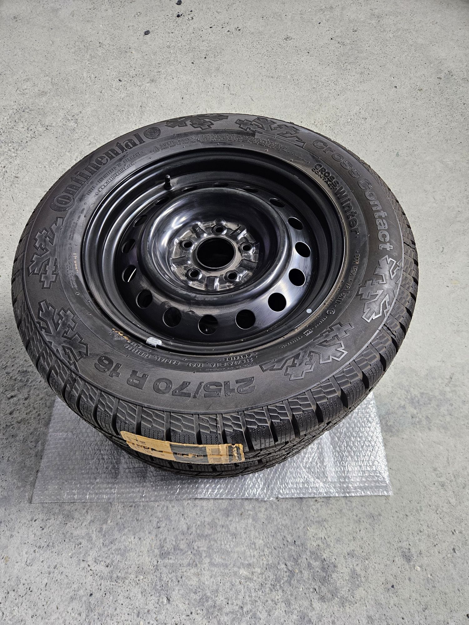 Continental Conti CrossContact Winter215/70/16
