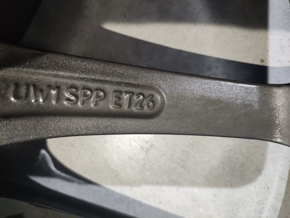 Джанти с гуми 295/40/20 за Porsche