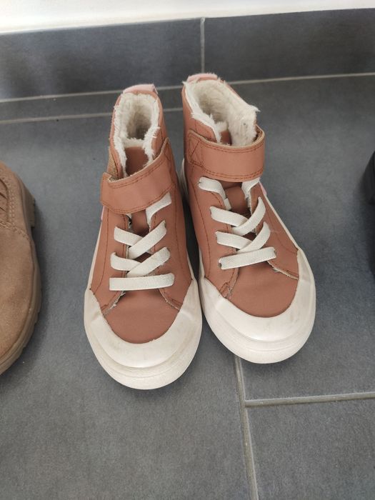 Ghetuțe și cizmulite fetițe, mărimea 26-27