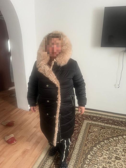 Продам пуховик зима