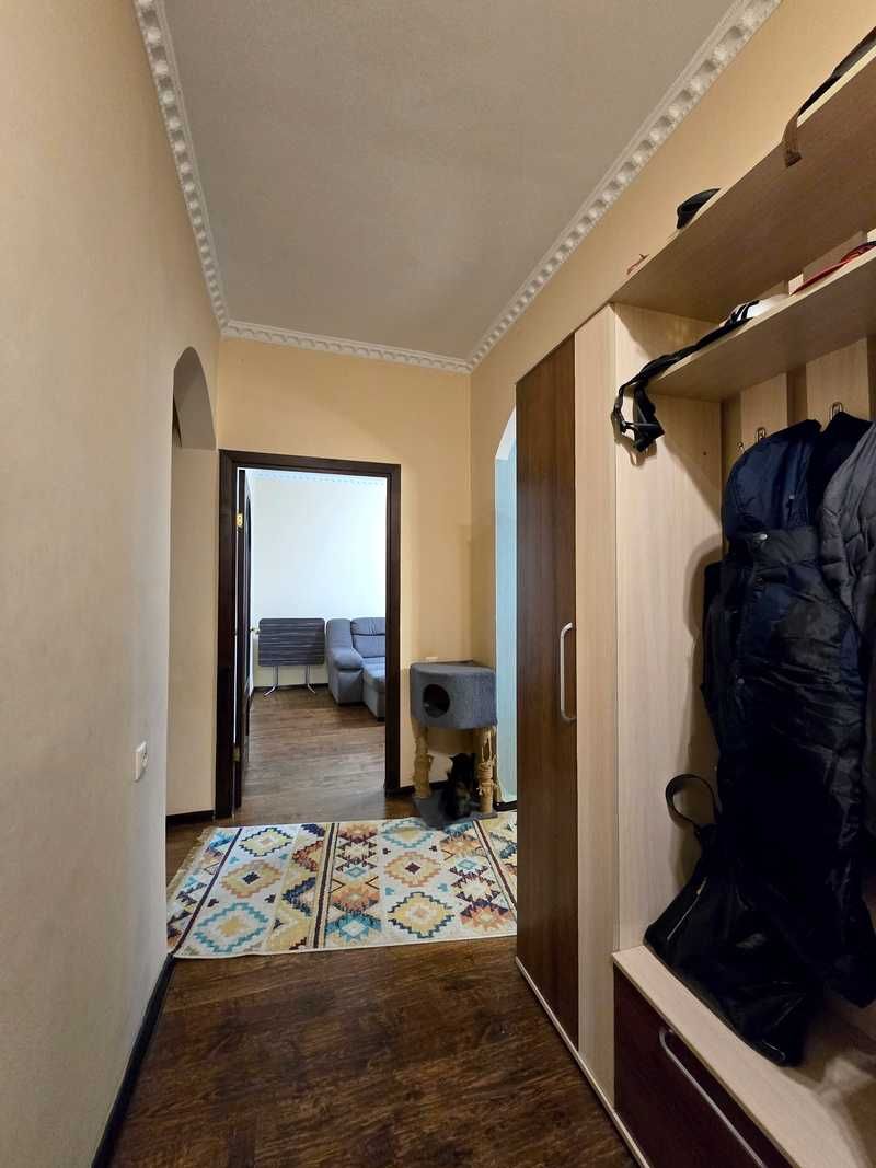 2-комнатная квартира напротив КАЗГАСА по ул. Рыскулбекова