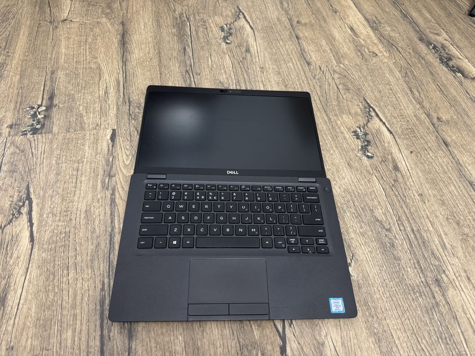 Laptop dell latitude 5300