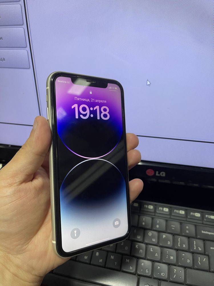 iPhone 11  64 gb sotiladi