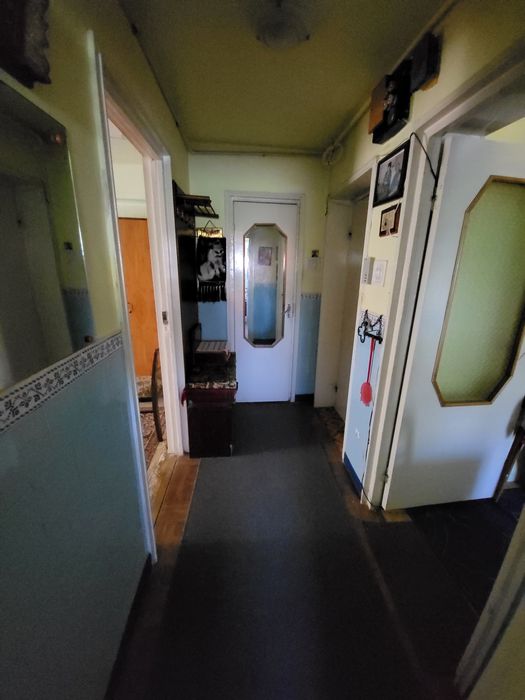 Vand apartament 3 camere