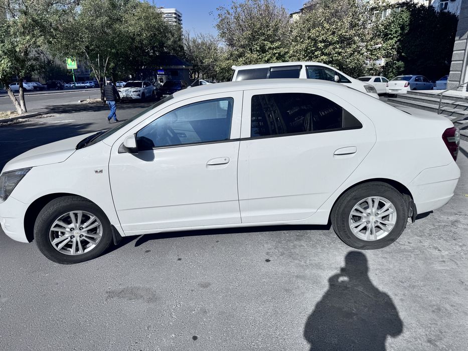 Chevrolet Cobalt 2022, 4-pozitsiya