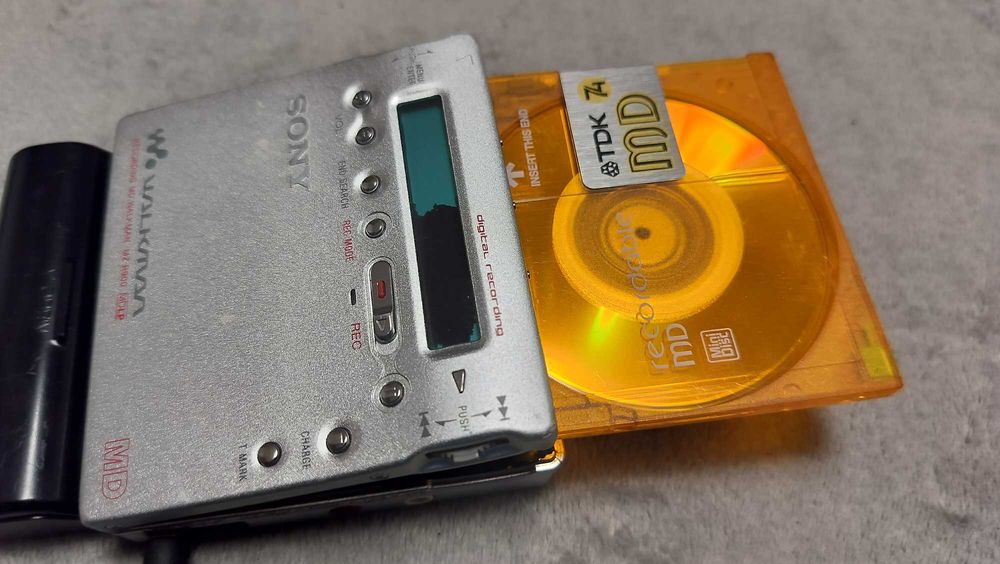 Sony Minidisc Player Recorder Walkman MZ-R900 MD Mini Disc - Mouse -