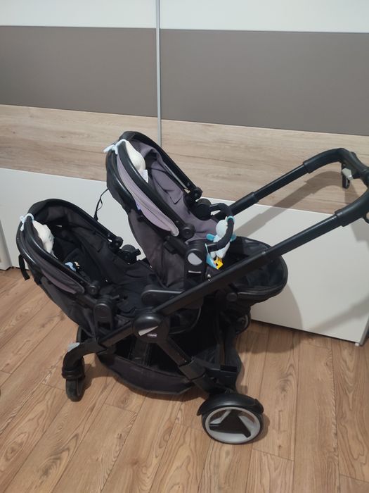 Cărucior pentru gemeni