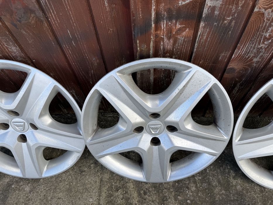 Vand set capace R16 originale DACIA