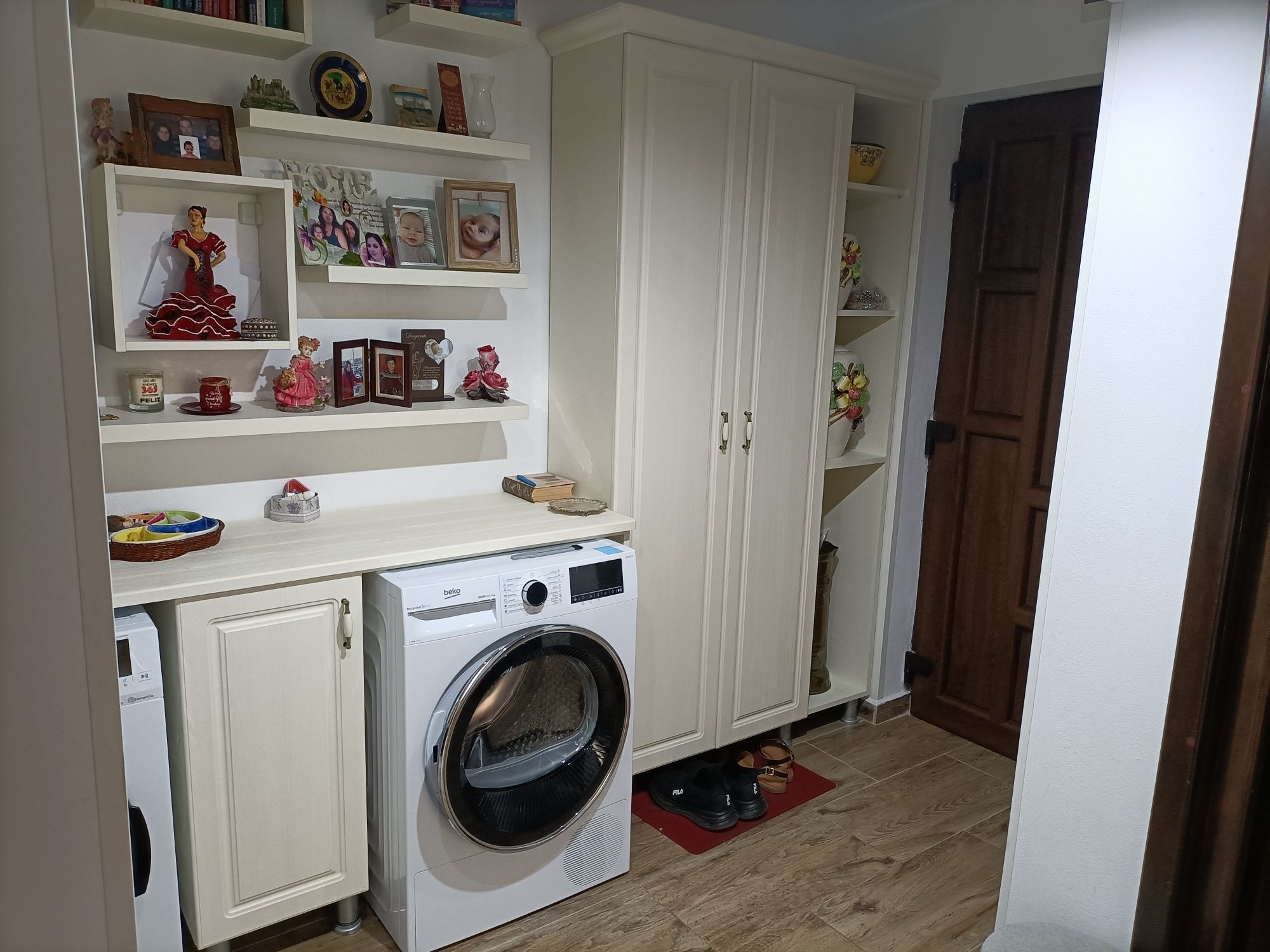 Vând apartament  cu 2 camere