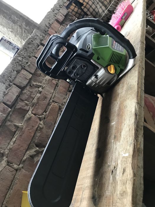 Vand Drujba  Foarte Buna Nu pre am folosit Drujba e Practic Noua