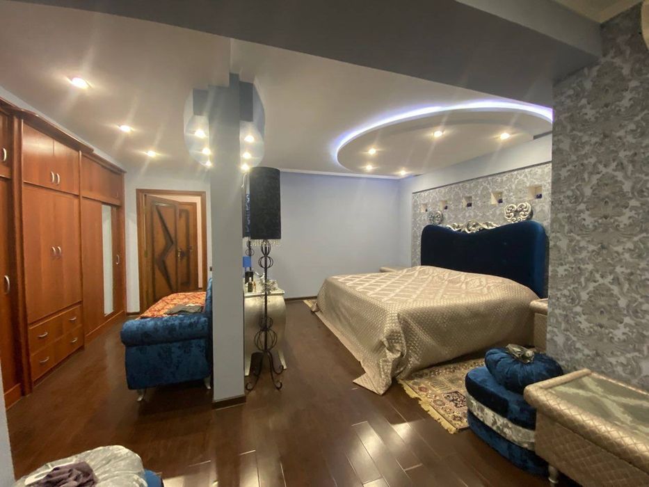 Продается 3х ком квартира, ориентир: Корзинка МВД, 135 м²