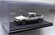 Macheta Toyota Corolla Levin 1600GTV (AE86) 1985 alb - Ebbro 1/43