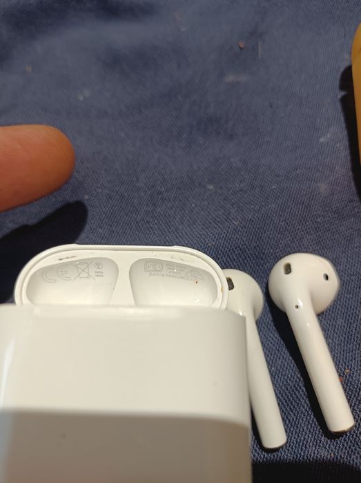 Apple Airpods 2-ро поколение A1602 Emc 2862
