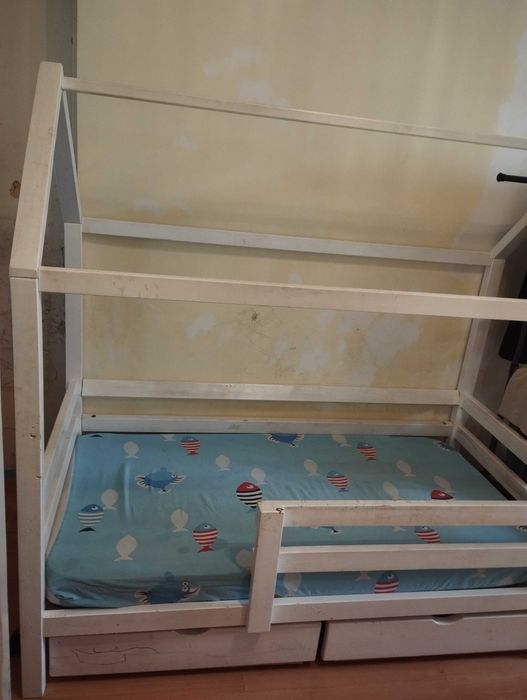 Домик кровать детская 160×80 с матрасом беспружинным