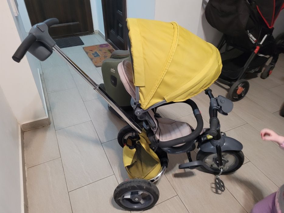 Vând tricicleta Coccolle