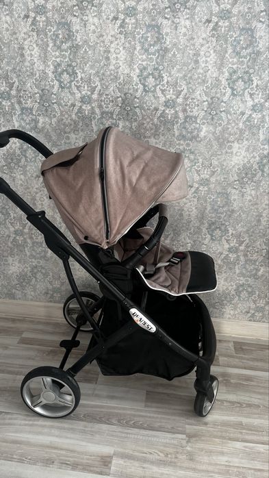 Детская коляска (не складывается)