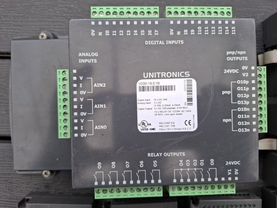 PLC + HMI Unitronics Vision 280
