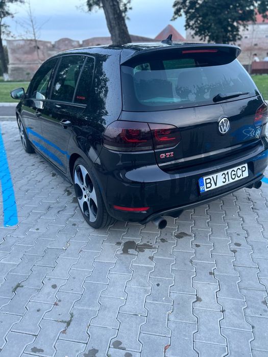 Vând Golf 6 GTI.