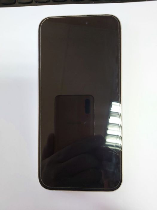 iPhone 15 Plus - 128 GB - Жълт - Отлично състояние