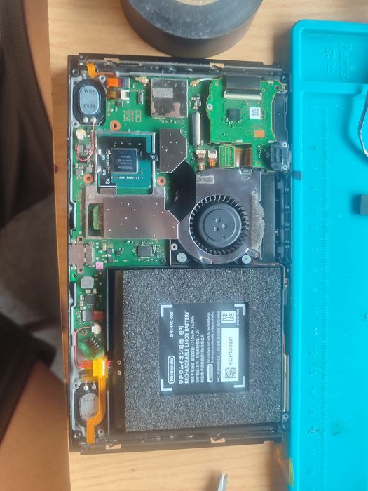 Nintendo Switch V2 Mariko DEFECT + componente folositoare