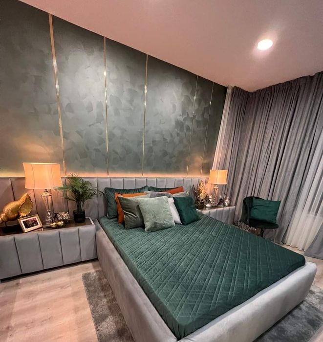 Paturi Tapitate Chesterfield in STOC sau la comandă