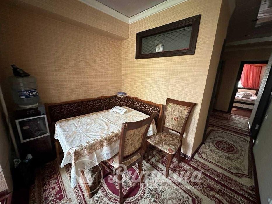 Продается 3-х комнатная квартира на Ц12 ор-р улица Зульфия Ханум