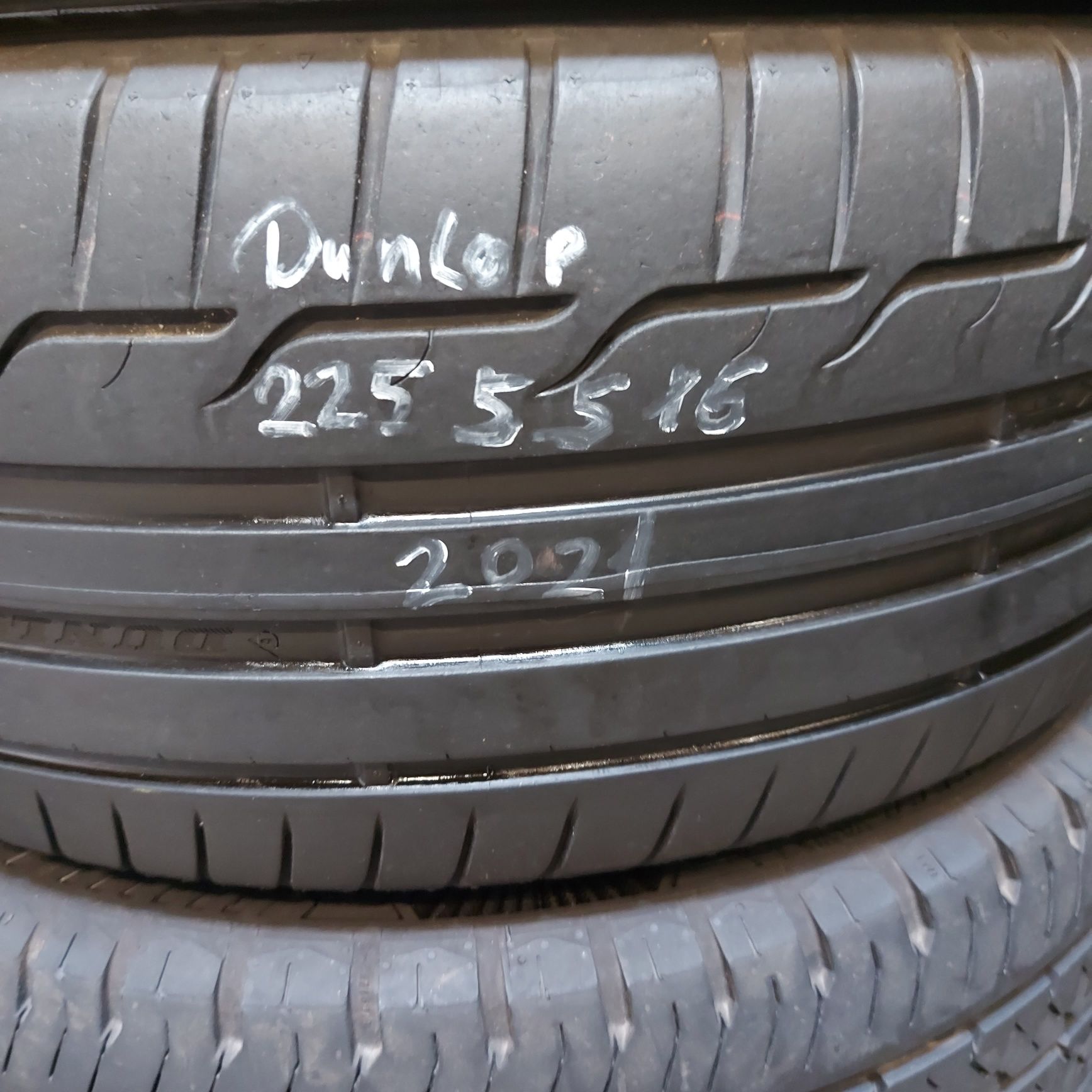 225/55/16"Dunlop 2бр.гуми дот2021