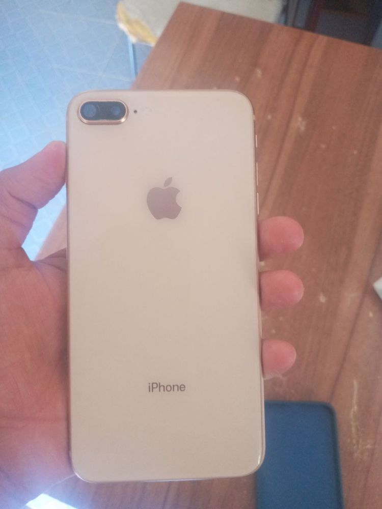 Iphone 8+ sotiladi obmen yu    A 21 s sotiladi obmen yu