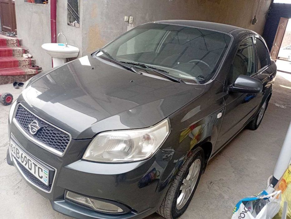 Nexia 3 ravon sotiladi