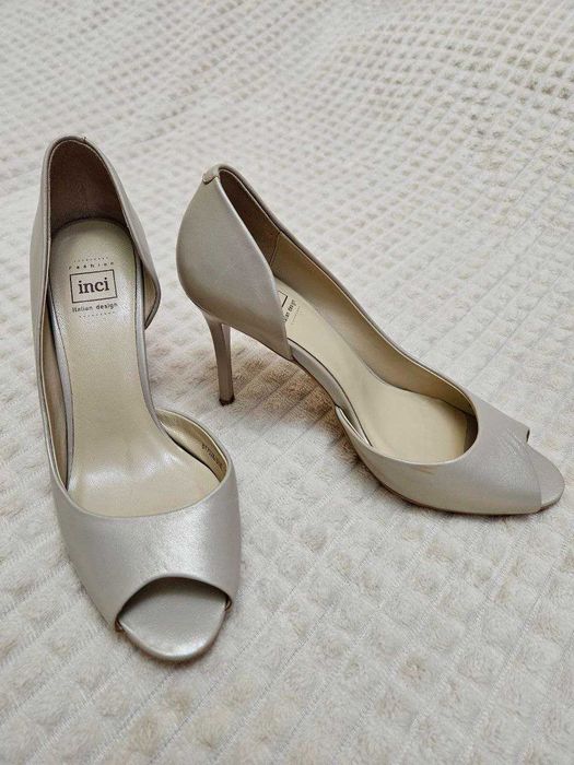 Босоножки кожаные размер 38