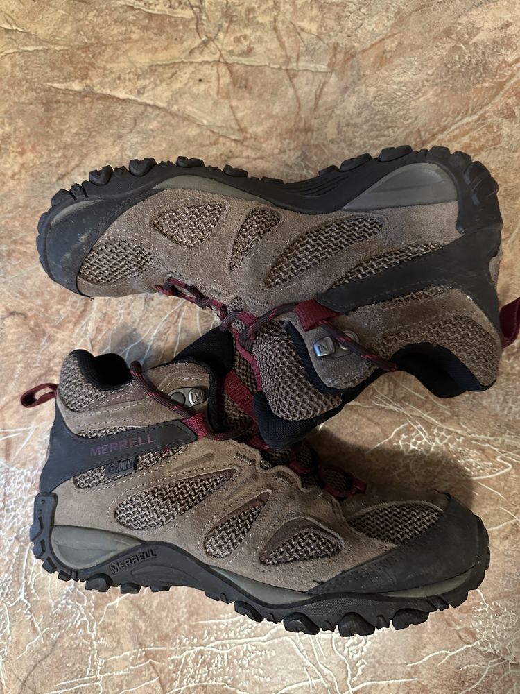Хайкинг ботинки Merrell