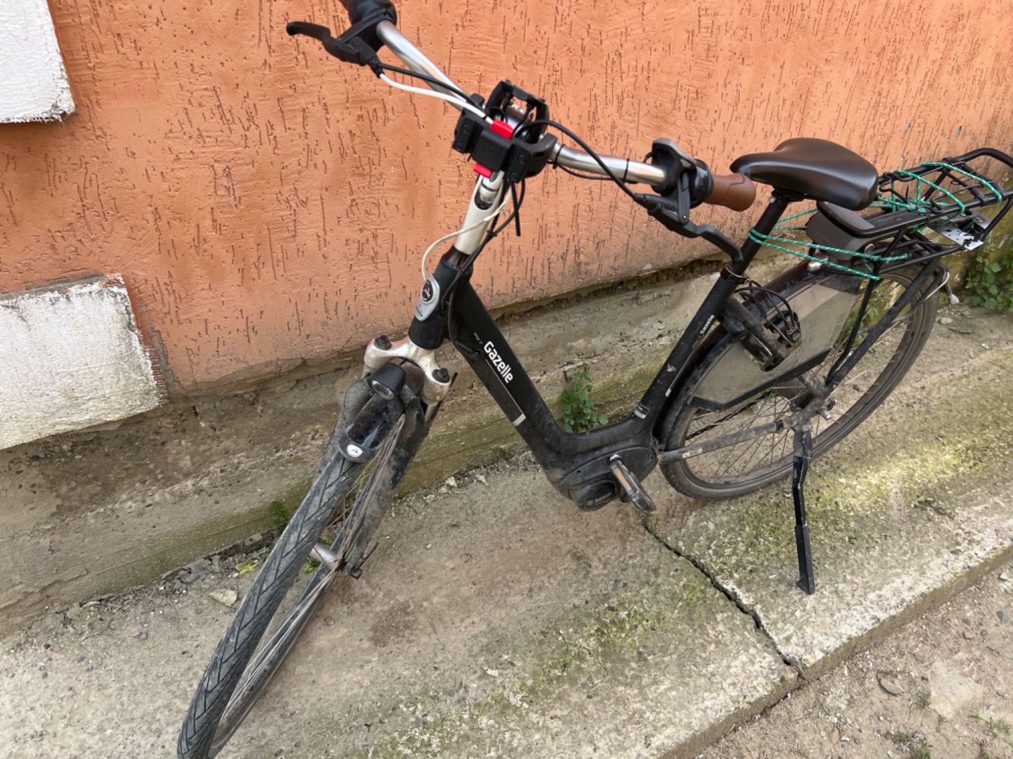 Bicicleta electrică Gazelle c7+