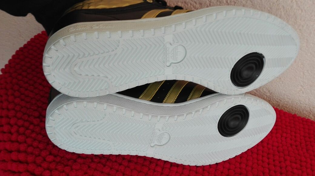 Bascheti Adidas noi nr 42 piele