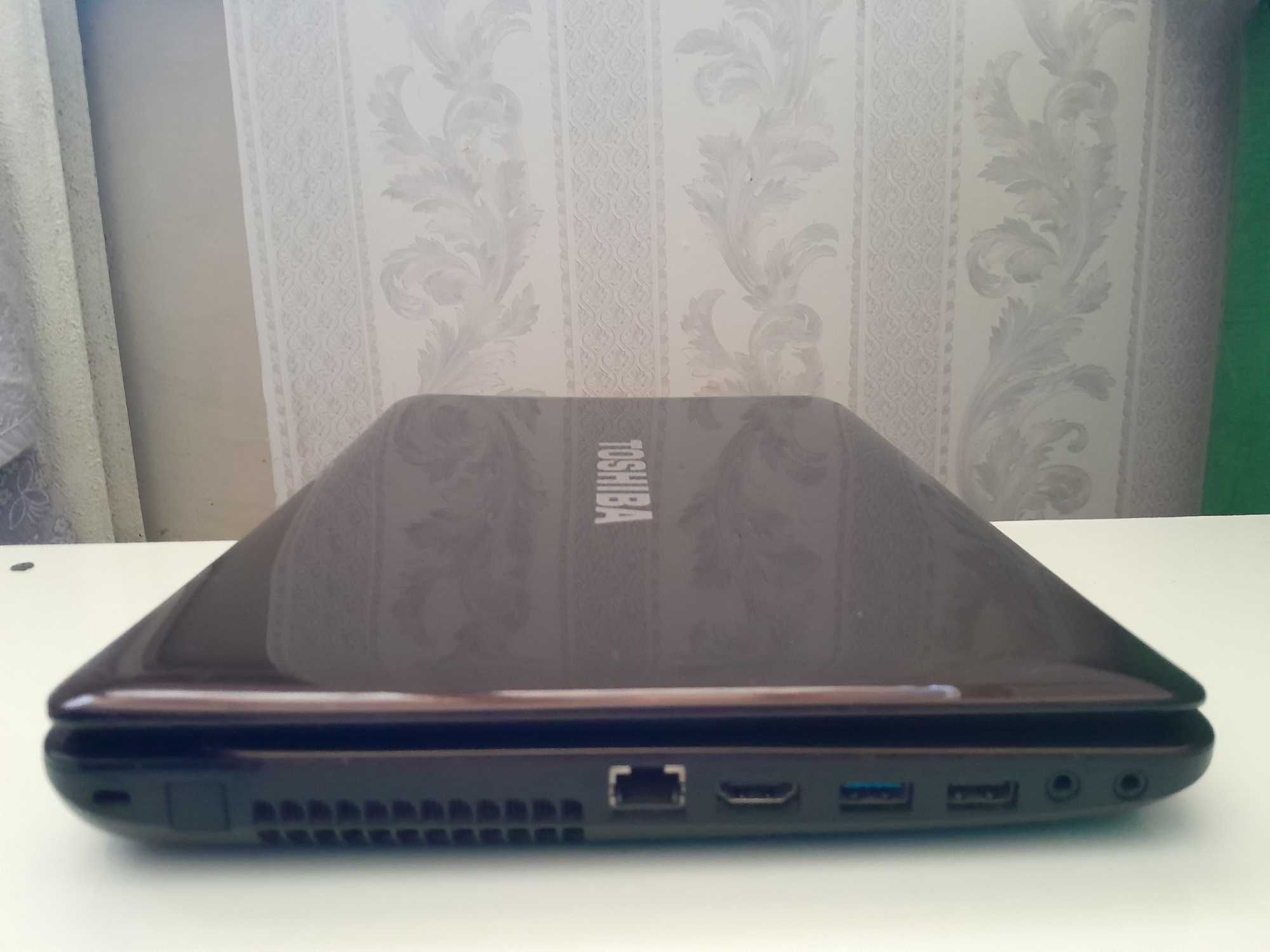 РАБОЧИЙ ноутбук Toshiba CORE I3 4GB/500 GB Требуется Ремонт Дисплея