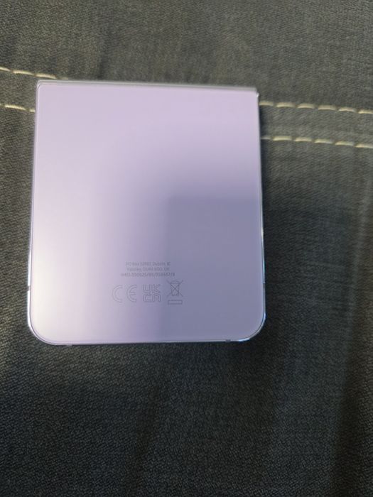 Samsung galaxy z flip 4