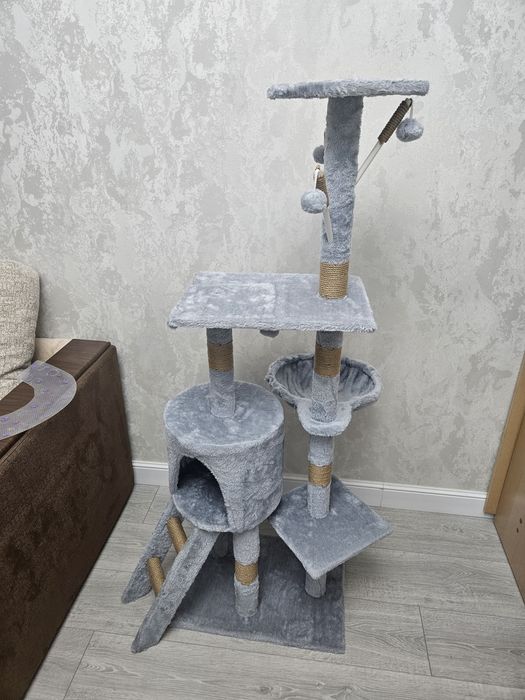 Дом-когтеточка для котов