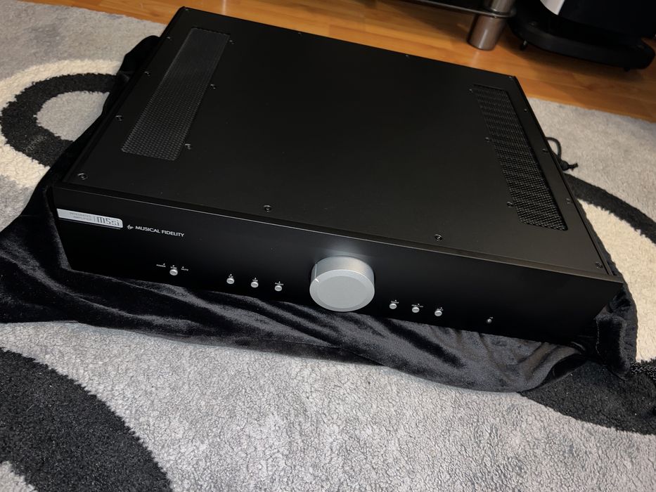 Vand boxe Focal Aria 926 ,  Amplificator Musical Fidelity M5si