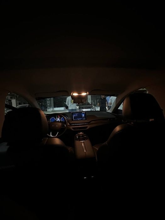 Hongqi eqm5 2024