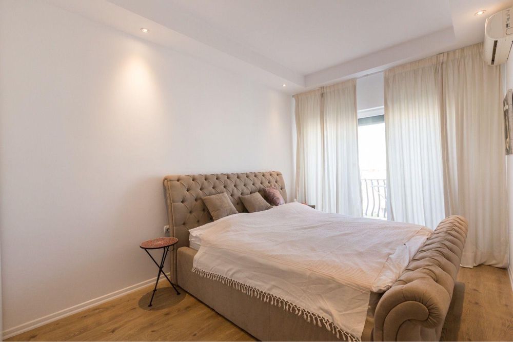 Apartament 3 camere cu terasa Cosmopolis