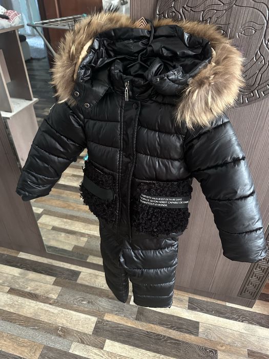 Продамам детский зимний комбинезон