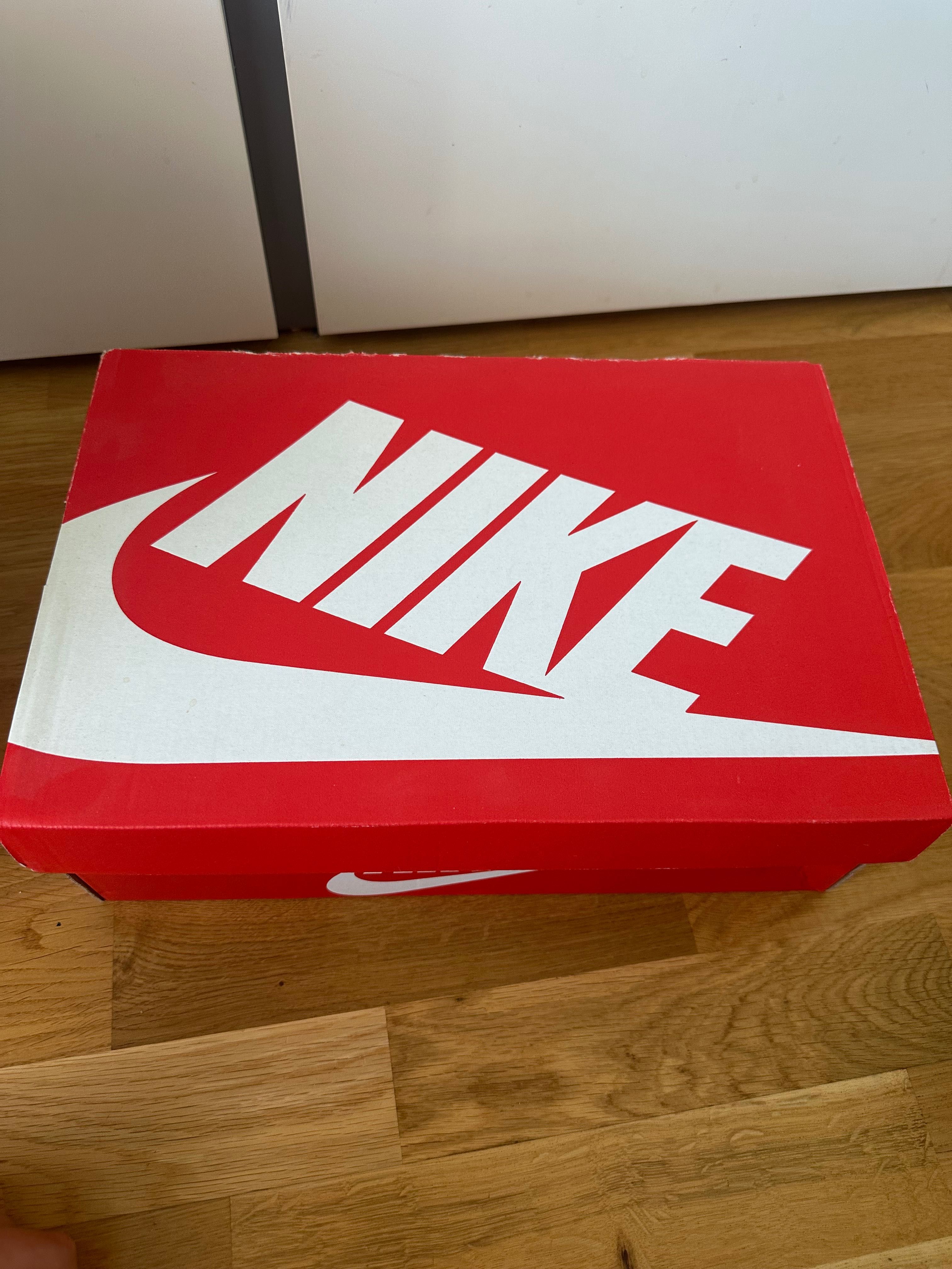 Nike Dunk High Up Женски