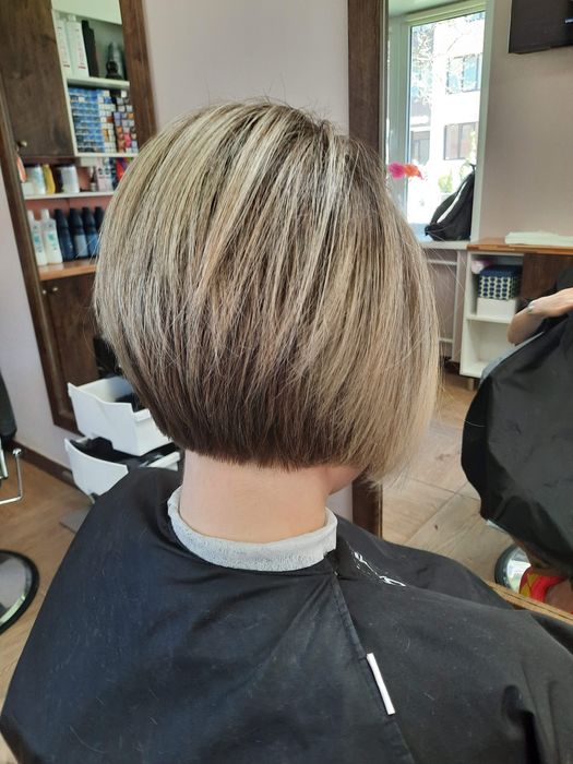 Стилист Колорист с большим опытом работы