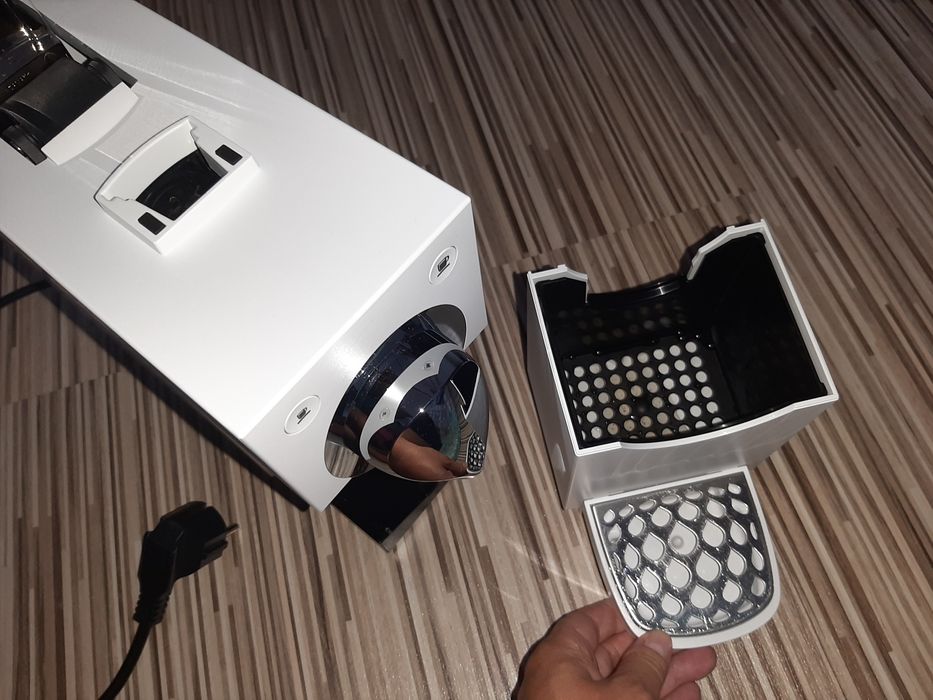 Espressor Cremesso Uno cu capsule.