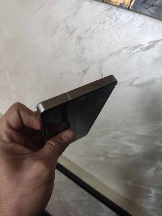 Samsung s 25 ultra 12/256